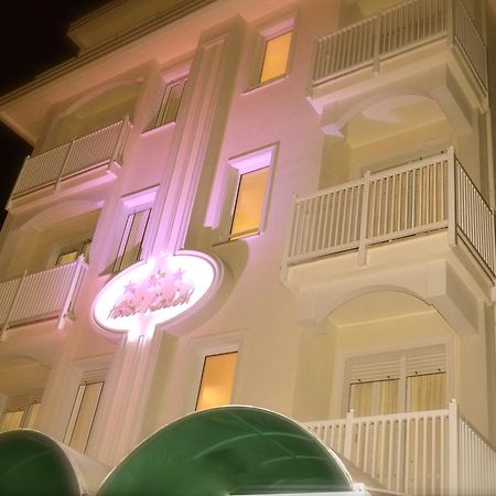Hotel Kadett ริมินี ภายนอก รูปภาพ